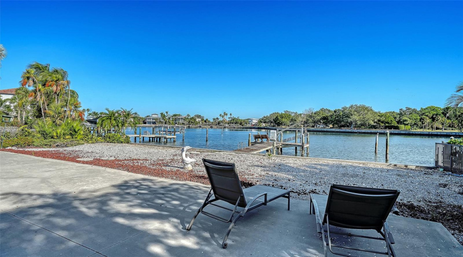 Sarasota, Florida 34234, 3 Bedroom Bedrooms, ,3 Bathroombathrooms,Residential,For Sale,Shore,0,Mfra4671767
