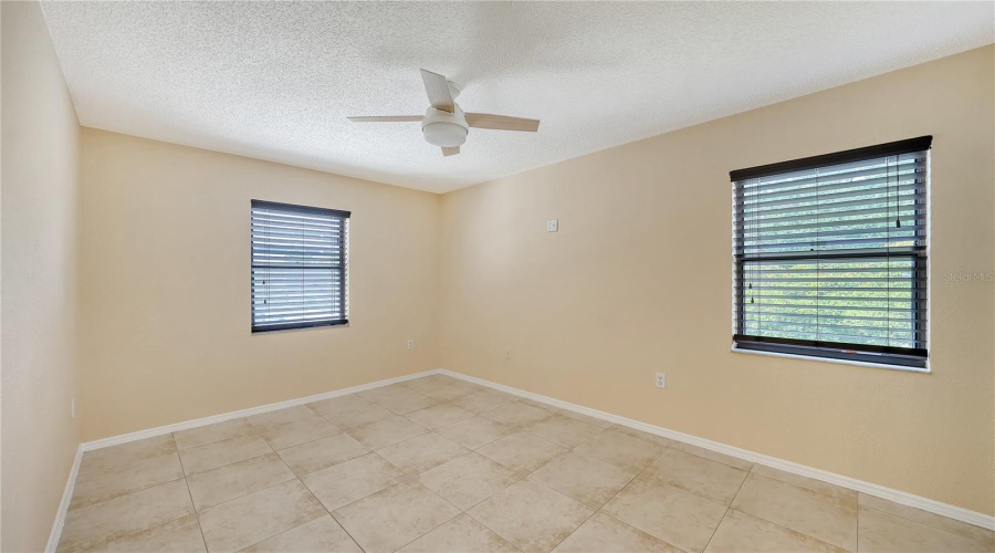 Sarasota, Florida 34236, 2 Bedroom Bedrooms, ,2 Bathroombathrooms,Residential,For Sale,Orange,0,Mfra4671326