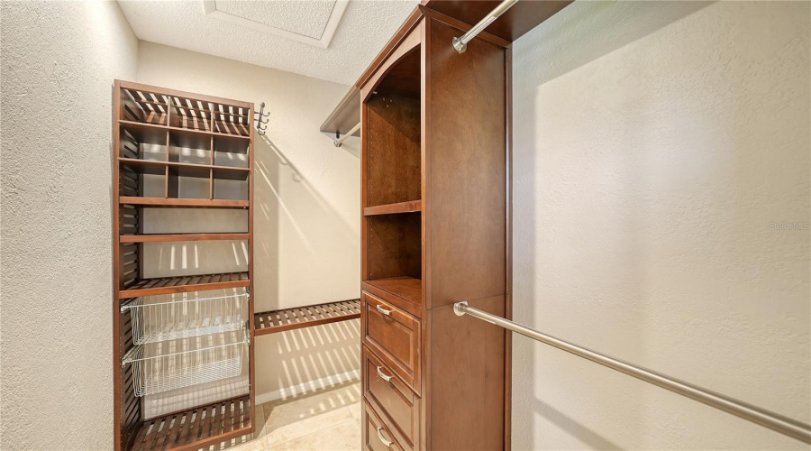Sarasota, Florida 34236, 2 Bedroom Bedrooms, ,2 Bathroombathrooms,Residential,For Sale,Orange,0,Mfra4671326