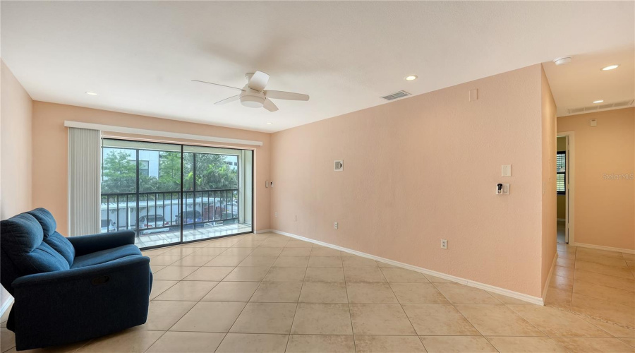 Sarasota, Florida 34236, 2 Bedroom Bedrooms, ,2 Bathroombathrooms,Residential,For Sale,Orange,0,Mfra4671326