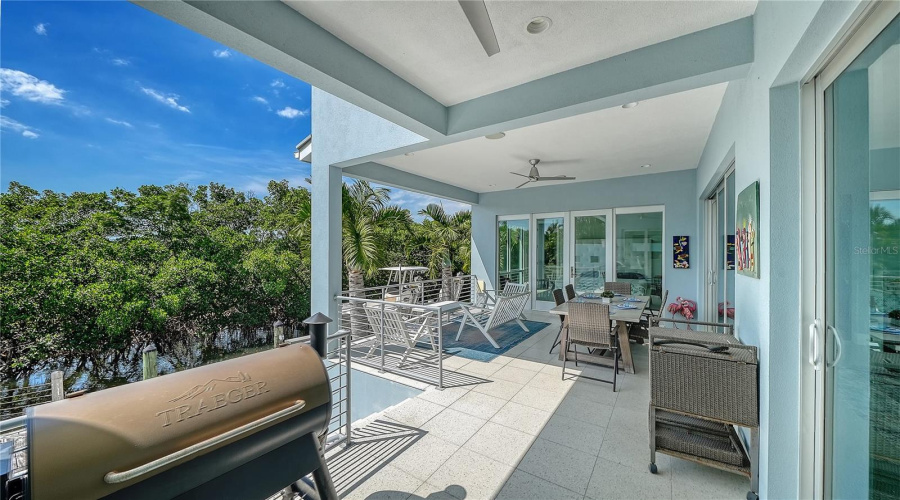 Longboat Key, Florida 34228, 4 Bedroom Bedrooms, ,3 Bathroombathrooms,Residential,For Sale,Jungle Queen,0,Mfra4696488