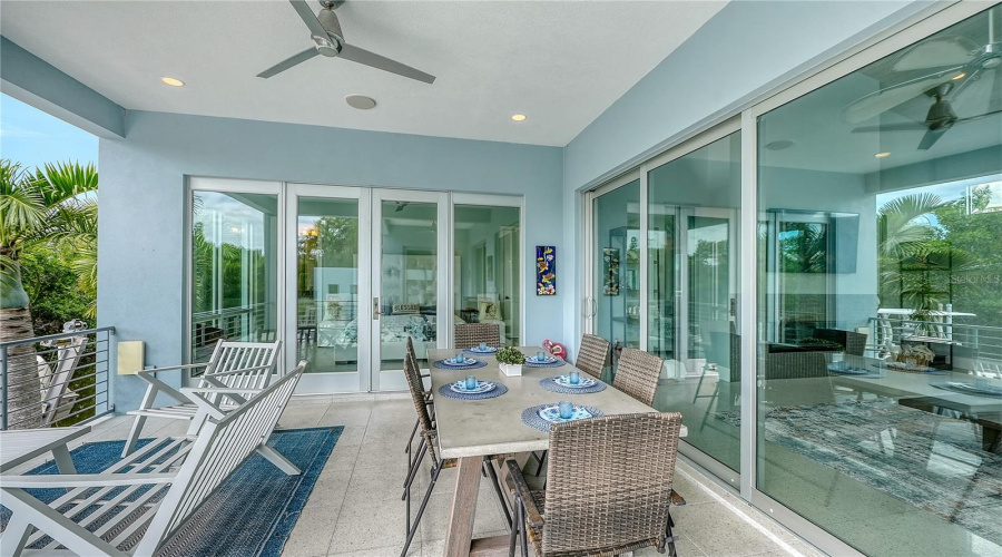 Longboat Key, Florida 34228, 4 Bedroom Bedrooms, ,3 Bathroombathrooms,Residential,For Sale,Jungle Queen,0,Mfra4696488