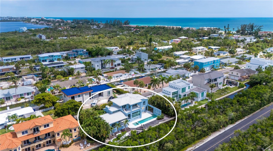 Longboat Key, Florida 34228, 4 Bedroom Bedrooms, ,3 Bathroombathrooms,Residential,For Sale,Jungle Queen,0,Mfra4696488
