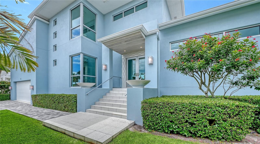 Longboat Key, Florida 34228, 4 Bedroom Bedrooms, ,3 Bathroombathrooms,Residential,For Sale,Jungle Queen,0,Mfra4696488