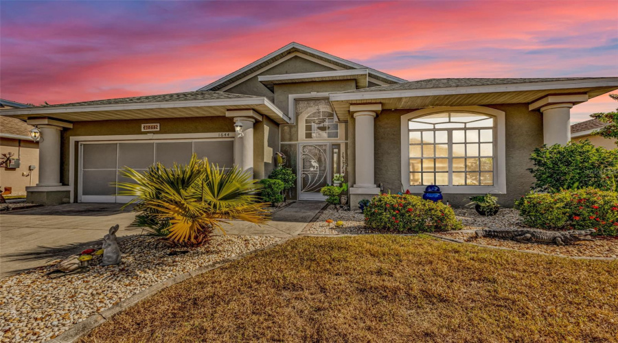 Punta Gorda, Florida 33980, 2 Bedroom Bedrooms, ,2 Bathroombathrooms,Residential,For Sale,Palace,0,Mfrc7518293