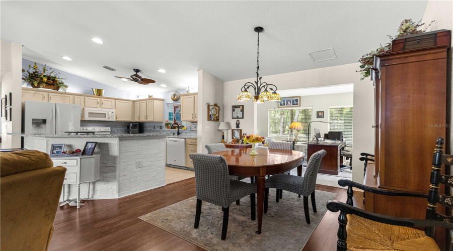 Dunnellon, Florida 34432, 2 Bedroom Bedrooms, ,2 Bathroombathrooms,Residential,For Sale,115Th,0,Mfrom730930