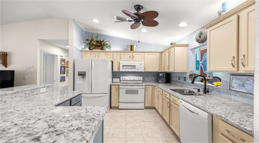 Dunnellon, Florida 34432, 2 Bedroom Bedrooms, ,2 Bathroombathrooms,Residential,For Sale,115Th,0,Mfrom730930