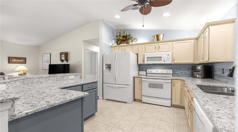 Dunnellon, Florida 34432, 2 Bedroom Bedrooms, ,2 Bathroombathrooms,Residential,For Sale,115Th,0,Mfrom730930