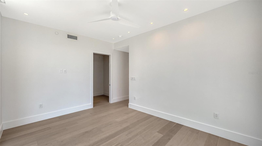 Sarasota, Florida 34236, 3 Bedroom Bedrooms, ,3 Bathroombathrooms,Residential,For Sale,Golden Gate,0,Mfra4694319