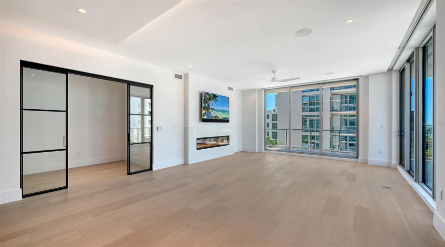 Sarasota, Florida 34236, 3 Bedroom Bedrooms, ,3 Bathroombathrooms,Residential,For Sale,Golden Gate,0,Mfra4694319