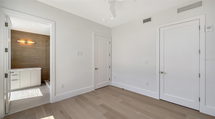 Sarasota, Florida 34236, 3 Bedroom Bedrooms, ,3 Bathroombathrooms,Residential,For Sale,Golden Gate,0,Mfra4694319