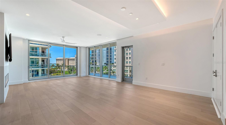 Sarasota, Florida 34236, 3 Bedroom Bedrooms, ,3 Bathroombathrooms,Residential,For Sale,Golden Gate,0,Mfra4694319