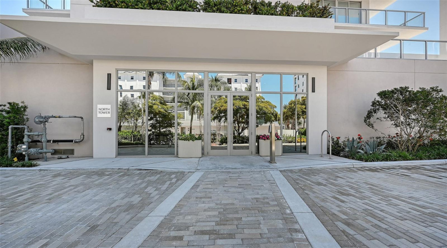 Sarasota, Florida 34236, 3 Bedroom Bedrooms, ,3 Bathroombathrooms,Residential,For Sale,Golden Gate,0,Mfra4694319