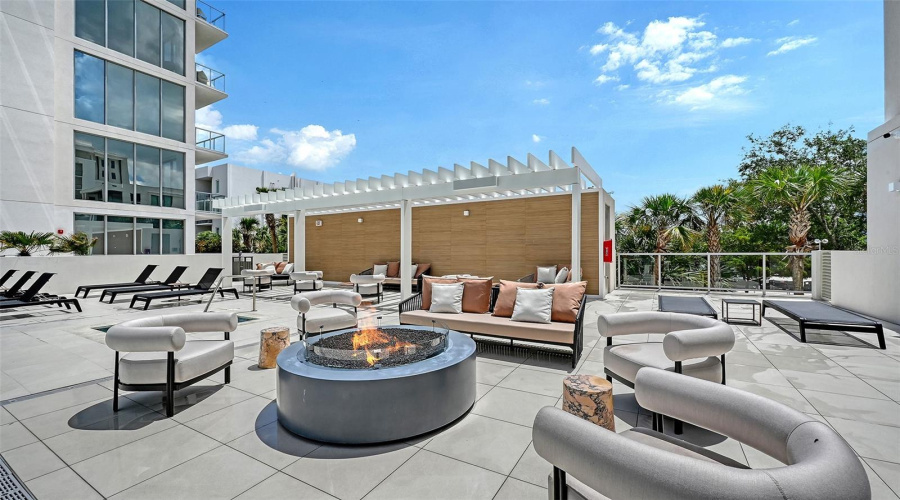 Sarasota, Florida 34236, 3 Bedroom Bedrooms, ,3 Bathroombathrooms,Residential,For Sale,Golden Gate,0,Mfra4694319