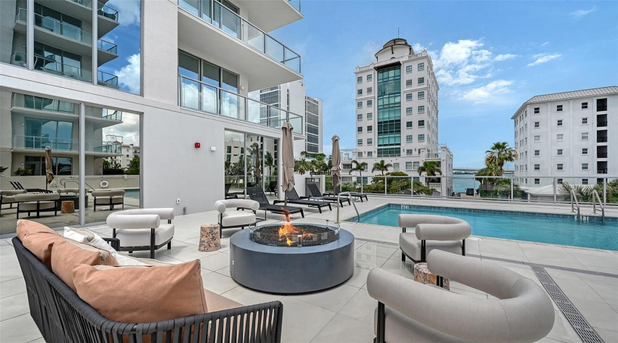 Sarasota, Florida 34236, 3 Bedroom Bedrooms, ,3 Bathroombathrooms,Residential,For Sale,Golden Gate,0,Mfra4694319