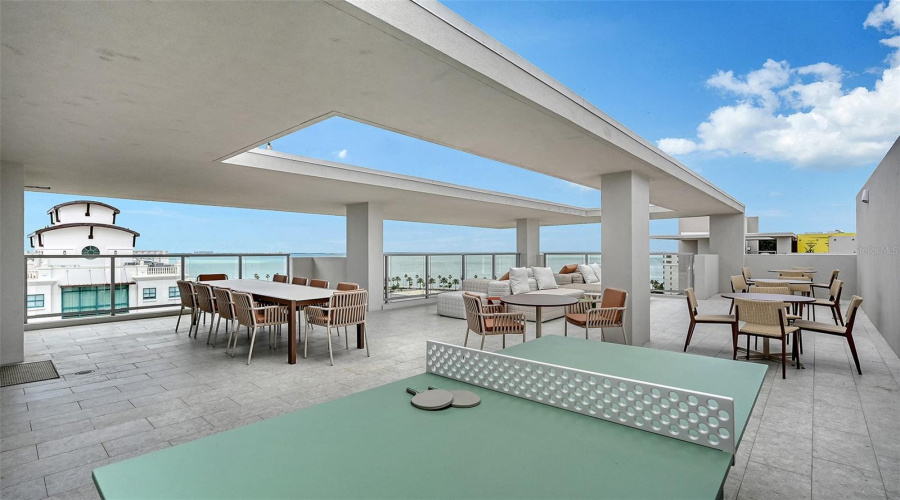 Sarasota, Florida 34236, 3 Bedroom Bedrooms, ,3 Bathroombathrooms,Residential,For Sale,Golden Gate,0,Mfra4694319