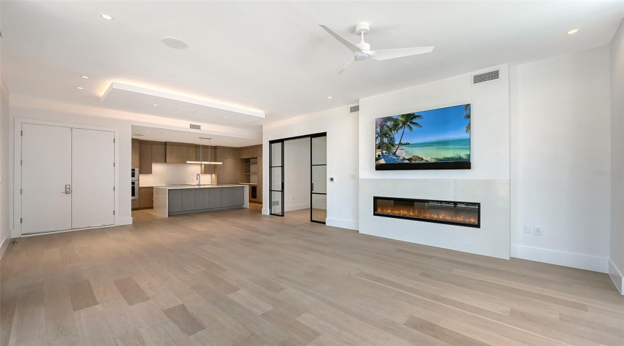 Sarasota, Florida 34236, 3 Bedroom Bedrooms, ,3 Bathroombathrooms,Residential,For Sale,Golden Gate,0,Mfra4694319