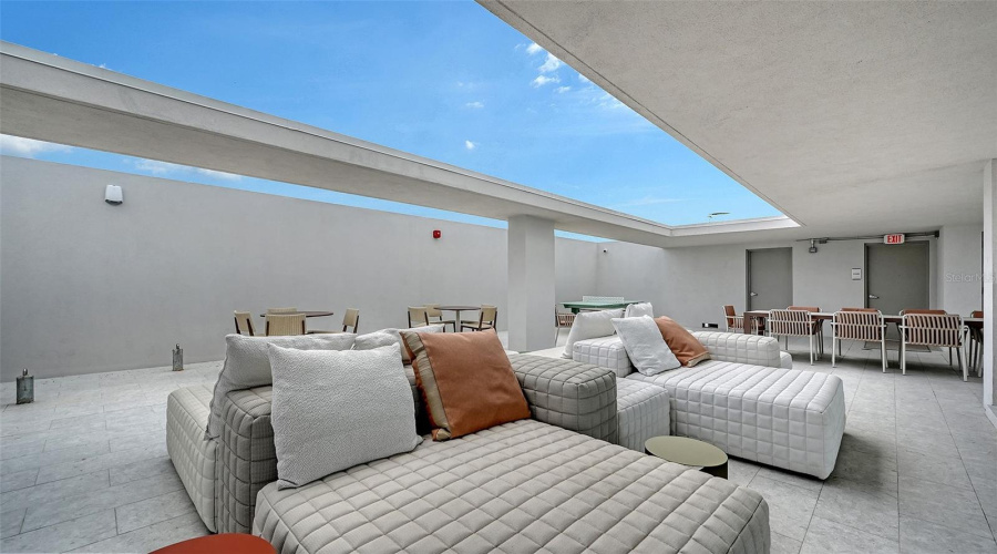 Sarasota, Florida 34236, 3 Bedroom Bedrooms, ,3 Bathroombathrooms,Residential,For Sale,Golden Gate,0,Mfra4694319
