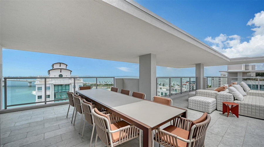 Sarasota, Florida 34236, 3 Bedroom Bedrooms, ,3 Bathroombathrooms,Residential,For Sale,Golden Gate,0,Mfra4694319