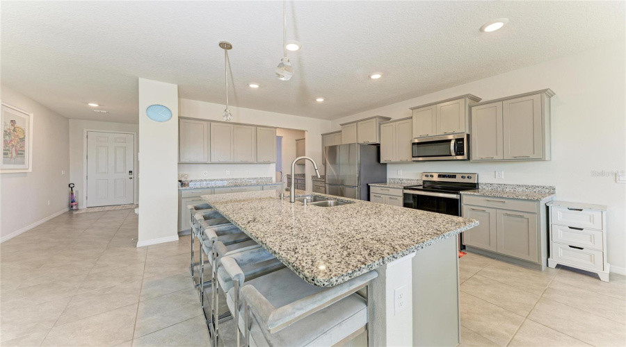 Bradenton, Florida 34208, 5 Bedroom Bedrooms, ,3 Bathroombathrooms,Residential,For Sale,Turning Tides,0,Mfrtb8480205