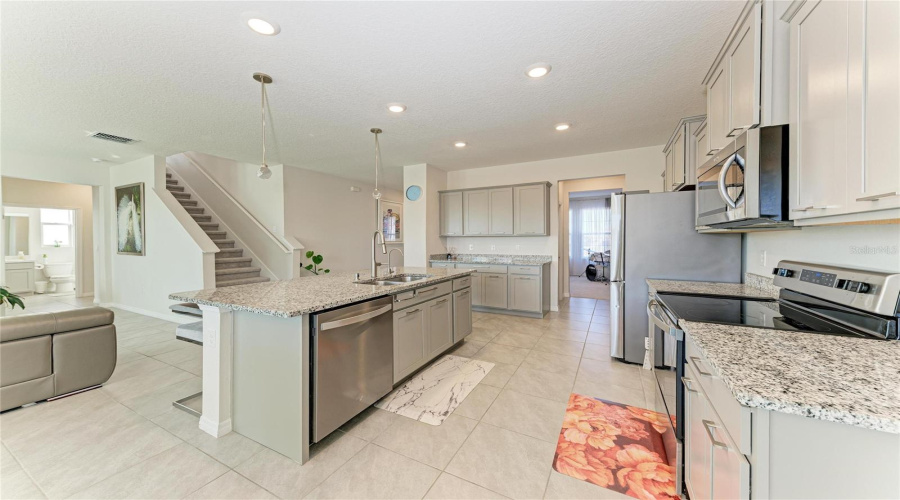 Bradenton, Florida 34208, 5 Bedroom Bedrooms, ,3 Bathroombathrooms,Residential,For Sale,Turning Tides,0,Mfrtb8480205