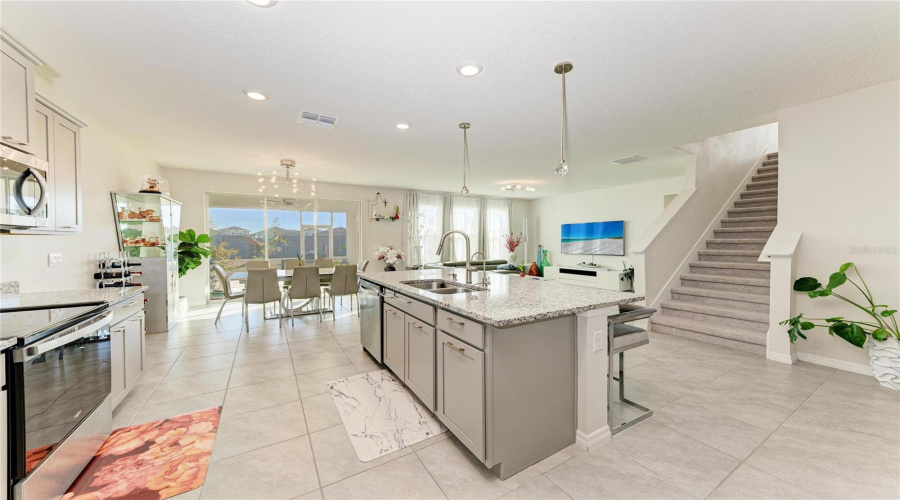 Bradenton, Florida 34208, 5 Bedroom Bedrooms, ,3 Bathroombathrooms,Residential,For Sale,Turning Tides,0,Mfrtb8480205