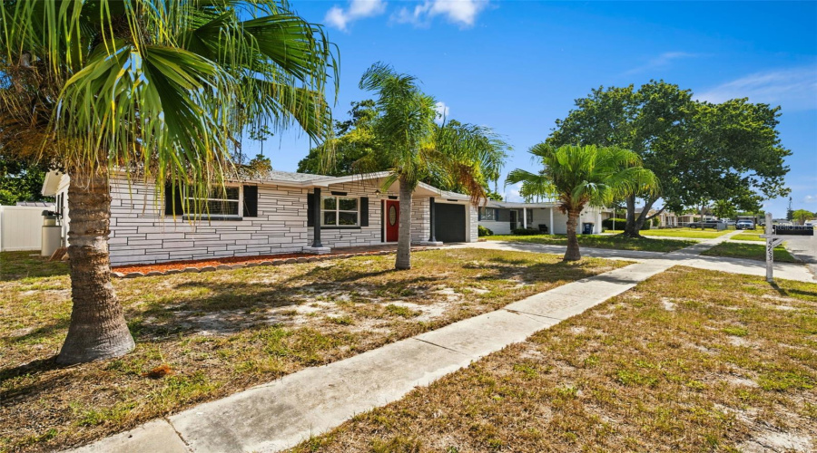 New Port Richey, Florida 34652, 3 Bedroom Bedrooms, ,1 Bathroombathrooms,Residential,For Sale,1St,0,Mfrtb8521131