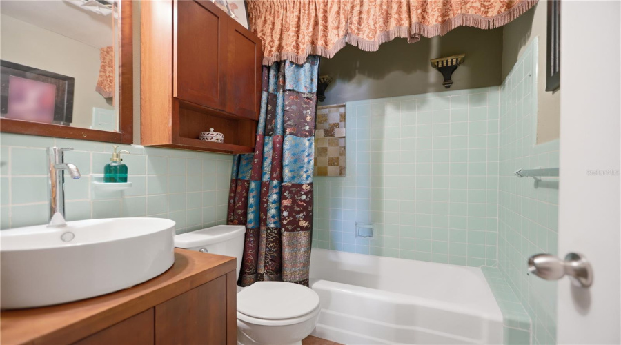 Guest Bathroom