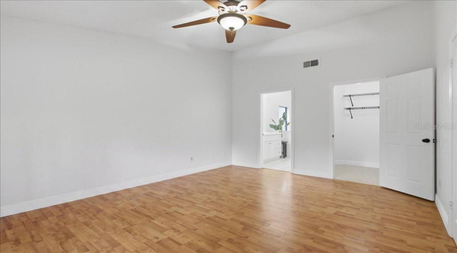 Orlando, Florida 32808, 4 Bedroom Bedrooms, ,2 Bathroombathrooms,Residential,For Sale,Caurus,0,Mfro6431916