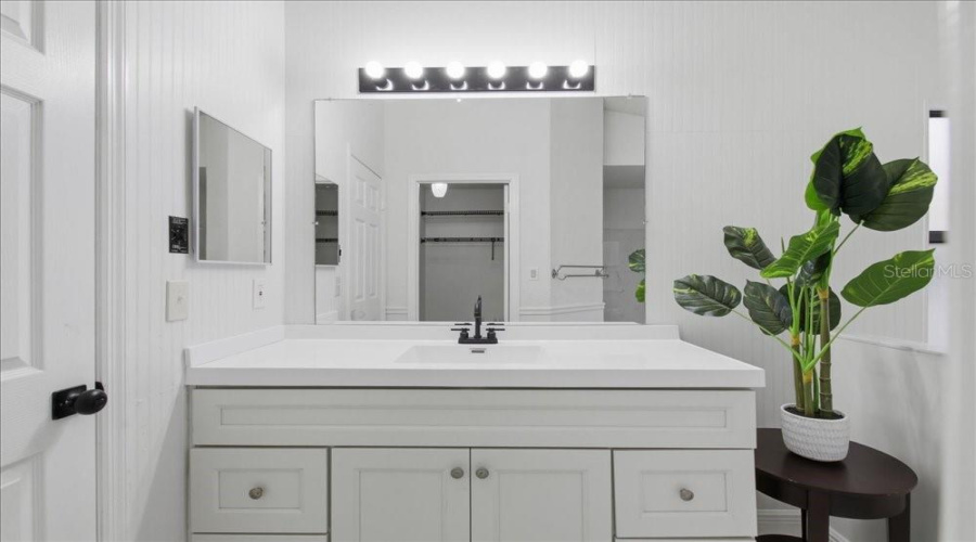 Orlando, Florida 32808, 4 Bedroom Bedrooms, ,2 Bathroombathrooms,Residential,For Sale,Caurus,0,Mfro6431916