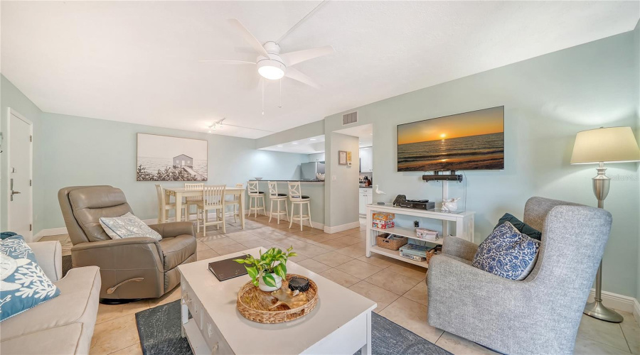 Longboat Key, Florida 34228, 2 Bedroom Bedrooms, ,2 Bathroombathrooms,Residential,For Sale,Gulf Of Mexico,0,Mfra4691314