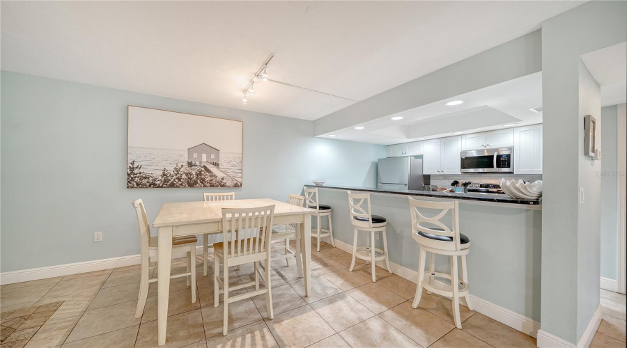 Longboat Key, Florida 34228, 2 Bedroom Bedrooms, ,2 Bathroombathrooms,Residential,For Sale,Gulf Of Mexico,0,Mfra4691314