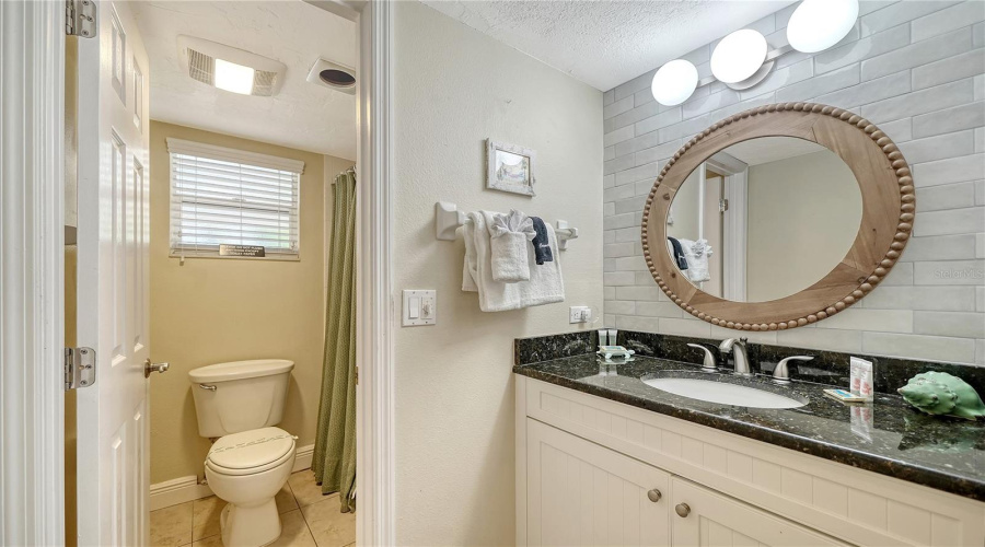 Longboat Key, Florida 34228, 2 Bedroom Bedrooms, ,2 Bathroombathrooms,Residential,For Sale,Gulf Of Mexico,0,Mfra4691314