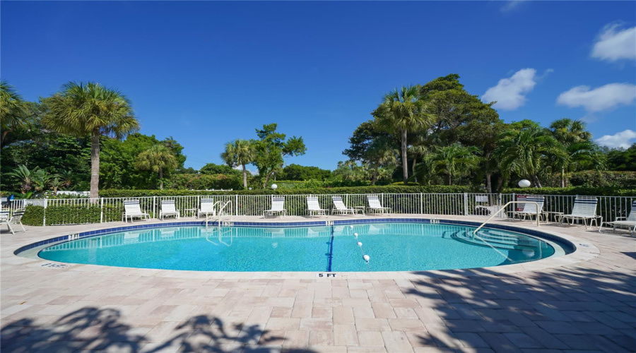 Longboat Key, Florida 34228, 2 Bedroom Bedrooms, ,2 Bathroombathrooms,Residential,For Sale,Gulf Of Mexico,0,Mfra4691314