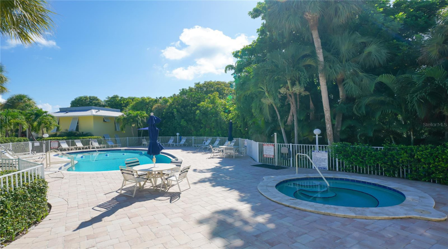 Longboat Key, Florida 34228, 2 Bedroom Bedrooms, ,2 Bathroombathrooms,Residential,For Sale,Gulf Of Mexico,0,Mfra4691314