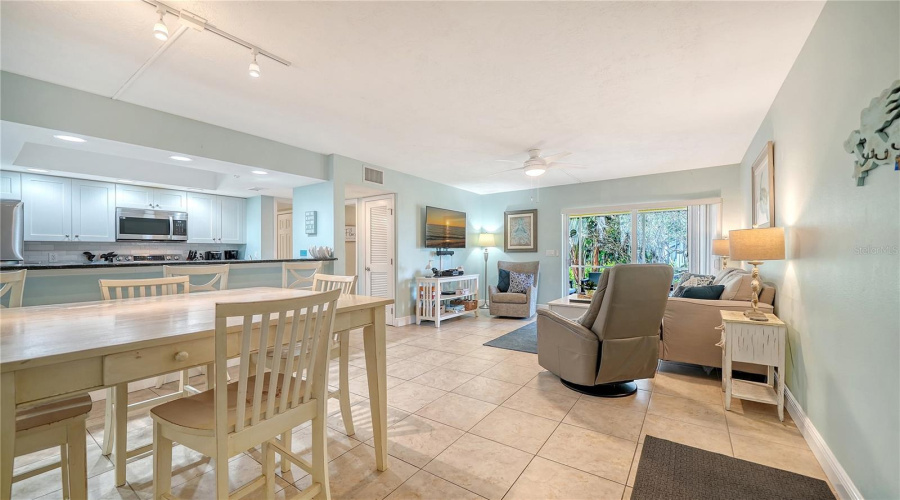 Longboat Key, Florida 34228, 2 Bedroom Bedrooms, ,2 Bathroombathrooms,Residential,For Sale,Gulf Of Mexico,0,Mfra4691314