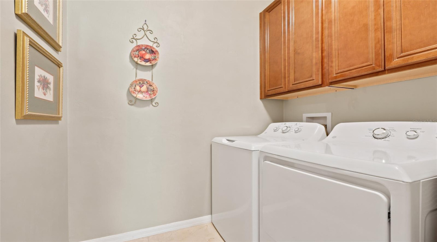 Gainesville, Florida 32606, 2 Bedroom Bedrooms, ,2 Bathroombathrooms,Residential,For Sale,105Th,0,Mfrgc542300