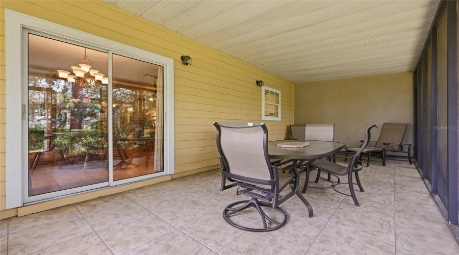 Gainesville, Florida 32606, 2 Bedroom Bedrooms, ,2 Bathroombathrooms,Residential,For Sale,105Th,0,Mfrgc542300