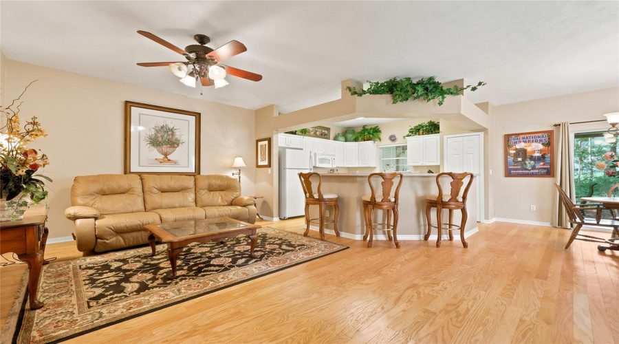 Gainesville, Florida 32606, 2 Bedroom Bedrooms, ,2 Bathroombathrooms,Residential,For Sale,105Th,0,Mfrgc542300