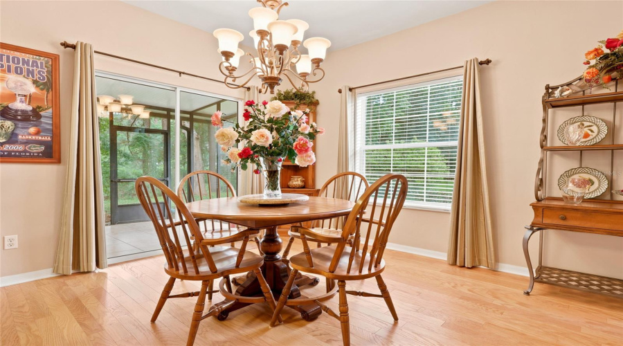 Gainesville, Florida 32606, 2 Bedroom Bedrooms, ,2 Bathroombathrooms,Residential,For Sale,105Th,0,Mfrgc542300