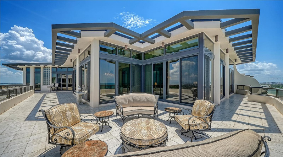 Longboat Key, Florida 34228, 4 Bedroom Bedrooms, ,3 Bathroombathrooms,Residential,For Sale,L Ambiance,0,Mfra4697487