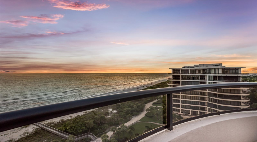 Longboat Key, Florida 34228, 4 Bedroom Bedrooms, ,3 Bathroombathrooms,Residential,For Sale,L Ambiance,0,Mfra4697487