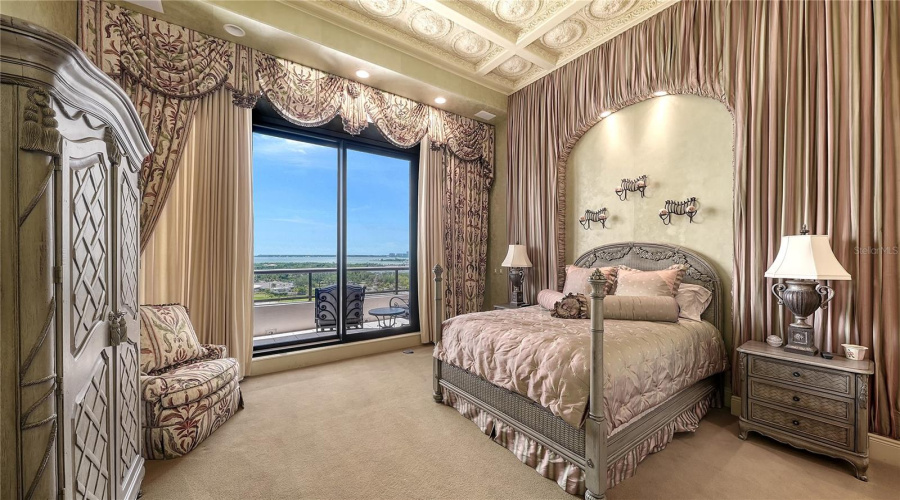 Longboat Key, Florida 34228, 4 Bedroom Bedrooms, ,3 Bathroombathrooms,Residential,For Sale,L Ambiance,0,Mfra4697487