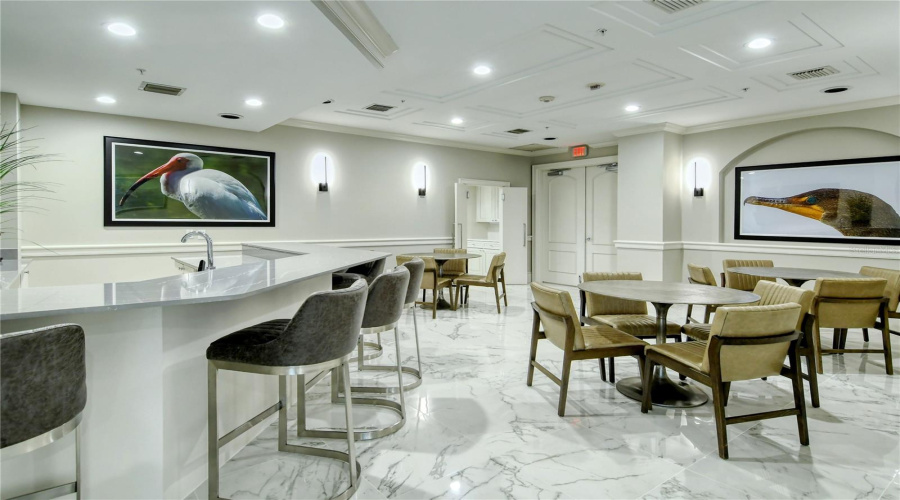 Longboat Key, Florida 34228, 4 Bedroom Bedrooms, ,3 Bathroombathrooms,Residential,For Sale,L Ambiance,0,Mfra4697487