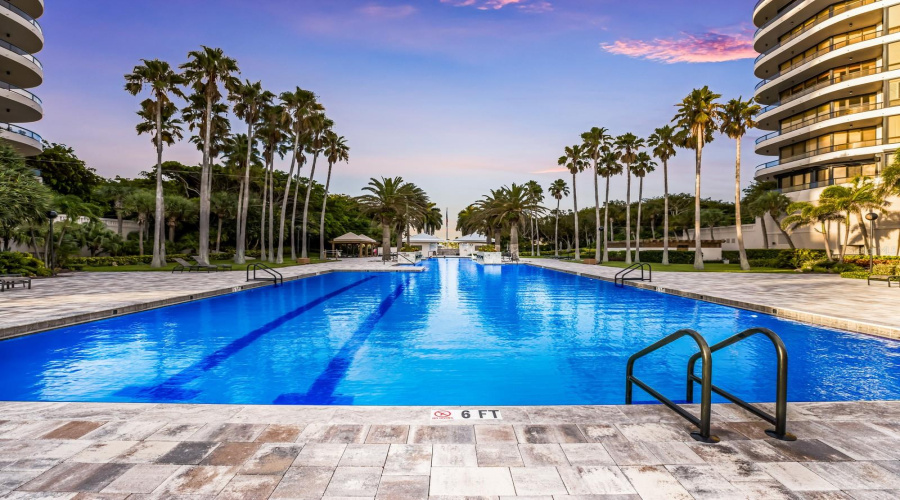 Longboat Key, Florida 34228, 4 Bedroom Bedrooms, ,3 Bathroombathrooms,Residential,For Sale,L Ambiance,0,Mfra4697487
