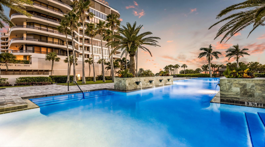 Longboat Key, Florida 34228, 4 Bedroom Bedrooms, ,3 Bathroombathrooms,Residential,For Sale,L Ambiance,0,Mfra4697487