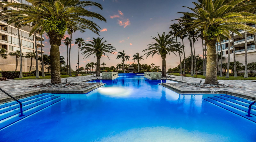 Longboat Key, Florida 34228, 4 Bedroom Bedrooms, ,3 Bathroombathrooms,Residential,For Sale,L Ambiance,0,Mfra4697487
