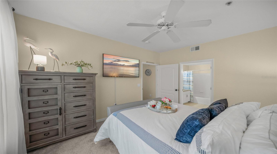 Sarasota, Florida 34238, 2 Bedroom Bedrooms, ,2 Bathroombathrooms,Residential,For Sale,Central Sarasota,0,Mfra4702464