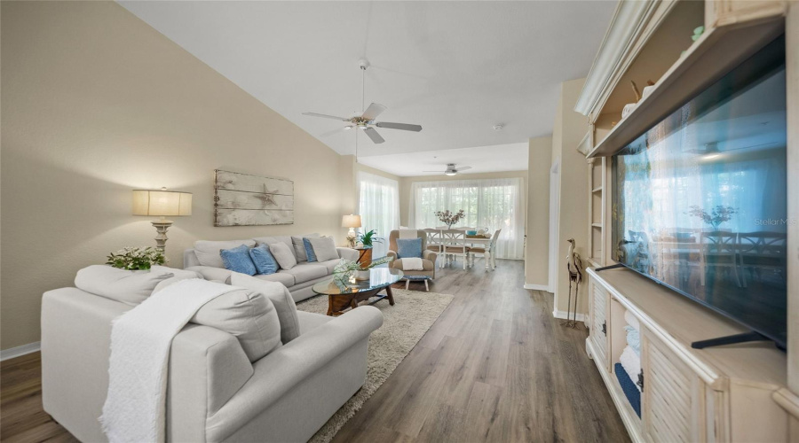 Sarasota, Florida 34238, 2 Bedroom Bedrooms, ,2 Bathroombathrooms,Residential,For Sale,Central Sarasota,0,Mfra4702464