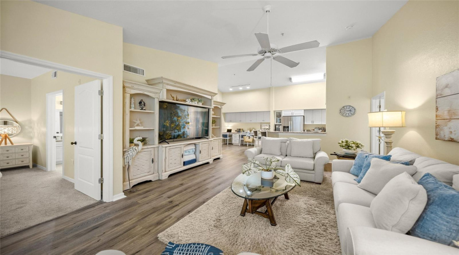 Sarasota, Florida 34238, 2 Bedroom Bedrooms, ,2 Bathroombathrooms,Residential,For Sale,Central Sarasota,0,Mfra4702464